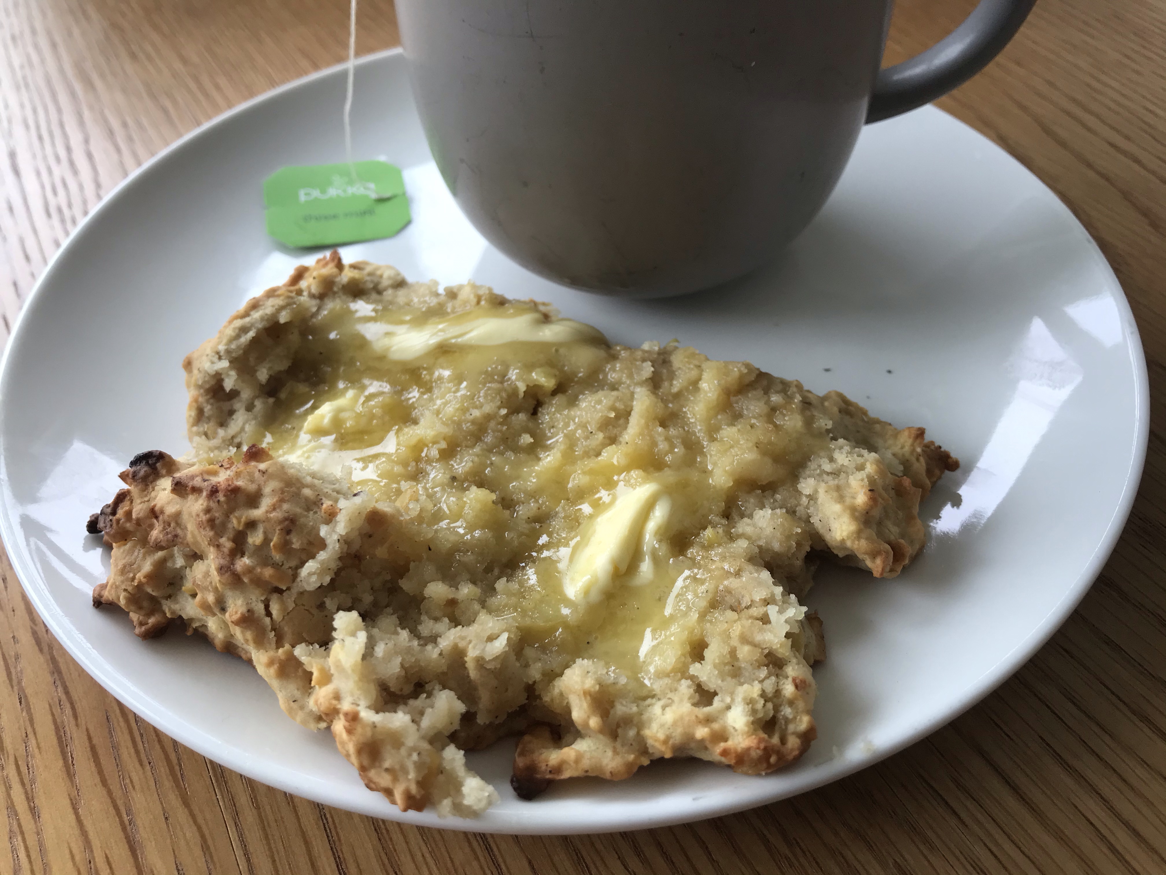 Covid comfort baking: spiced apple scones